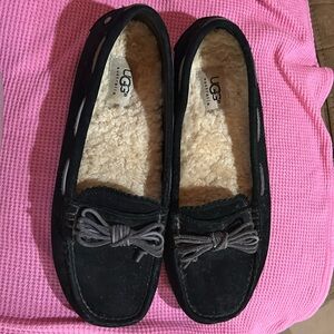 UGG slippers worn only one time.